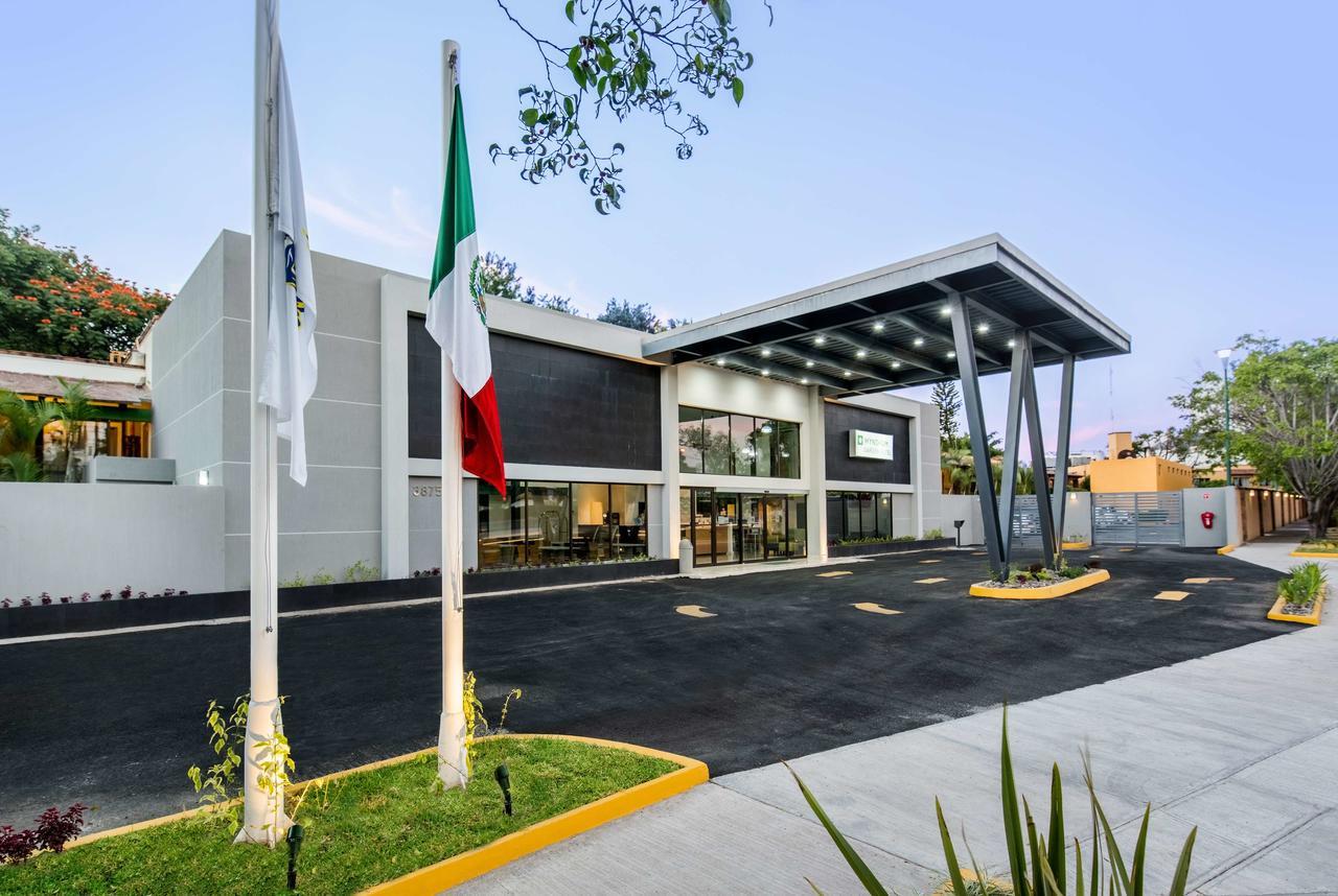 Wyndham Garden Guadalajara Expo Plaza Del Sol Hotel Buitenkant foto